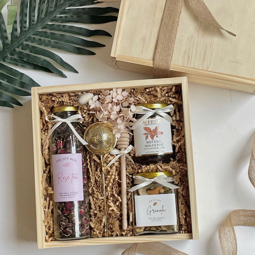 Joyful Season Gift Set, Pampering Gift, Soothing Vietnamese Herbal Tea, Pure Vietnamese Honey, Delectable Roasted Pistachios, Wooden Gift Box, Gift For Women