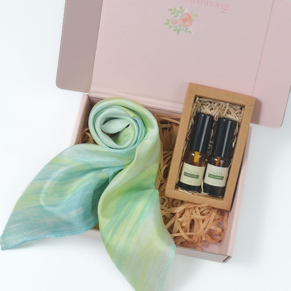 "Fragrant Season" Gift Set, Indulge In A Serene Experience, Gift Box With Silk Scraft And Linen Spray, Natural Ingredients, Thoughtful Gift For Her - Image 5
