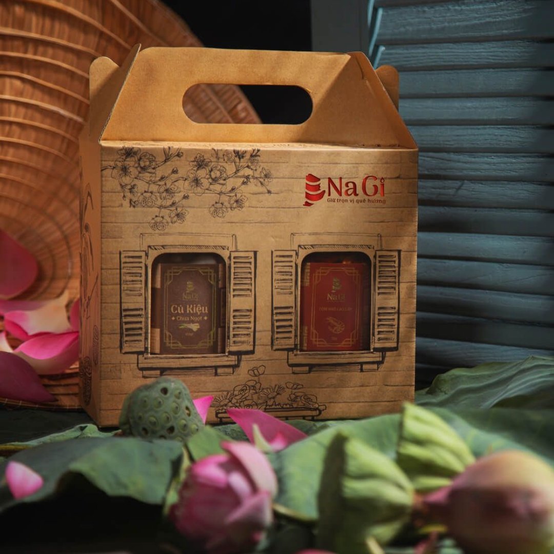 'An' Gift Box (Dried Shrimp, Pickled Ramps, Fermented Sour Shrimp, Vietnamese Crackers), Corporate Gift - Image 2