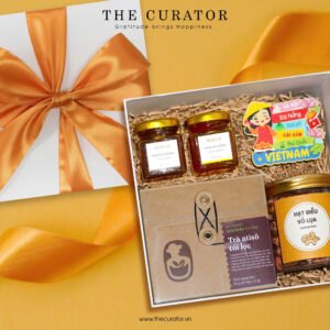 "Sweet Memory" Gift Box, Delivering Vietnamese Essence, Tea Set With Cashews, Honey & Souvenir Magnets, Elegant Gift Package, Vietnamese Specialties